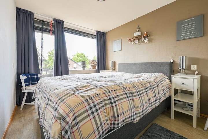 Foto 12 van van Lennepstraat 6