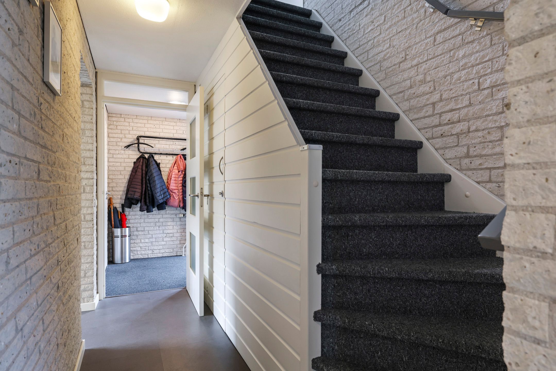 Foto 9 van Salemate 24