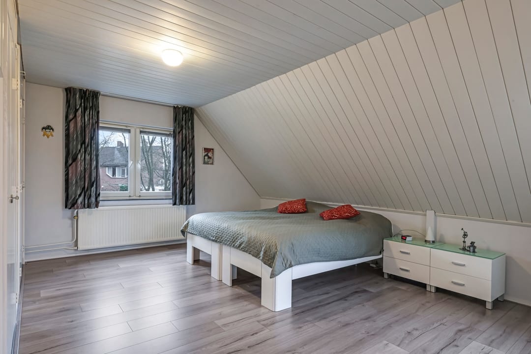 Foto 32 van Salemate 24