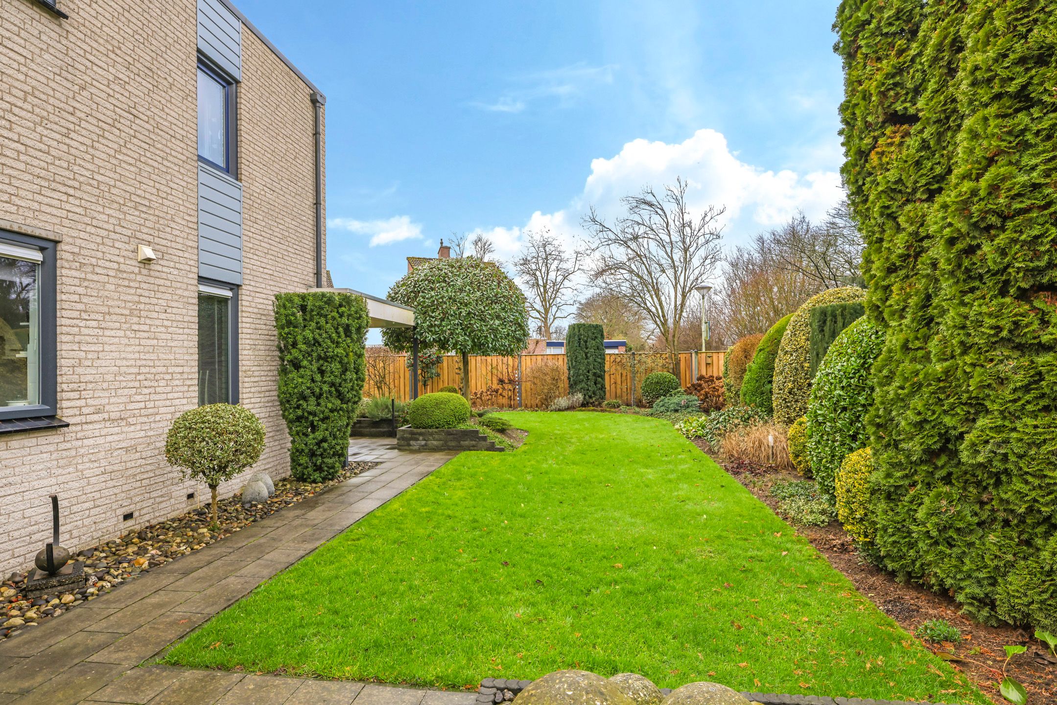 Foto 51 van Salemate 24