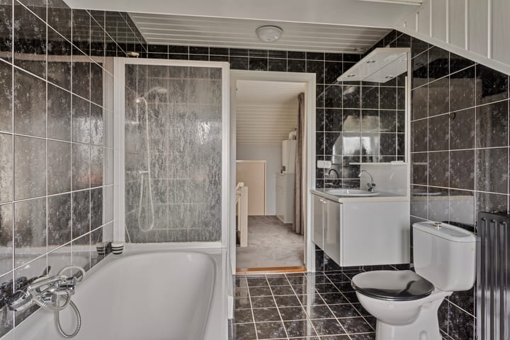 Foto 16 van Damstraat 144