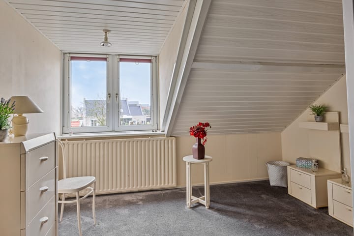 Foto 19 van Damstraat 144