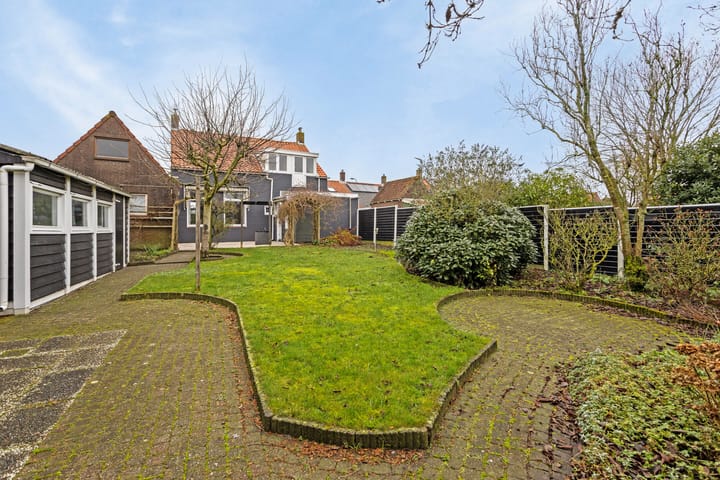 Foto 26 van Damstraat 144