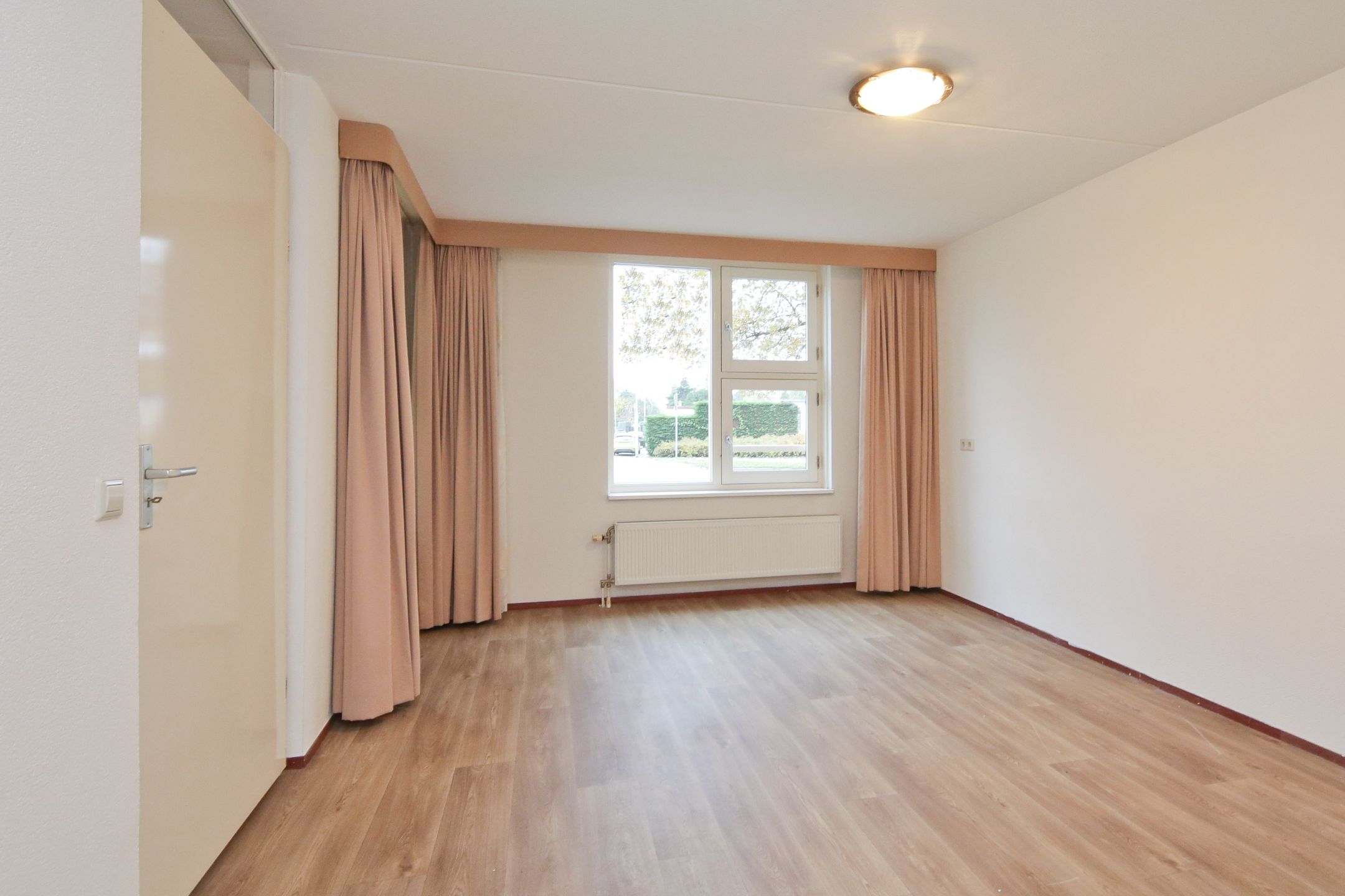 Foto 6 van Kamerlingh Onneslaan 139