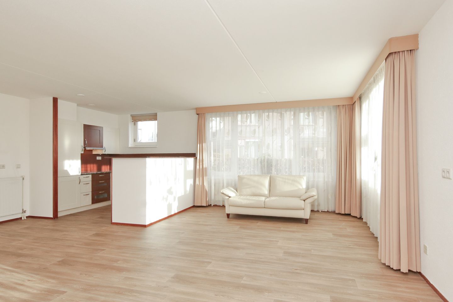 Foto 20 van Kamerlingh Onneslaan 139