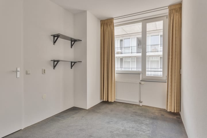 Photo 18 of de Lingert 5206-C