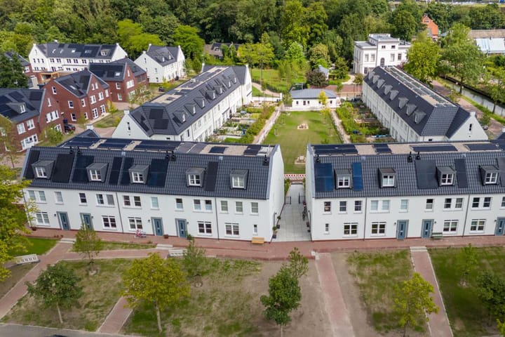 Photo 2 of Burgemeester Verderlaan 3-B