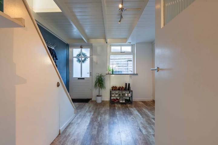 Foto 15 van Voorstraat 36