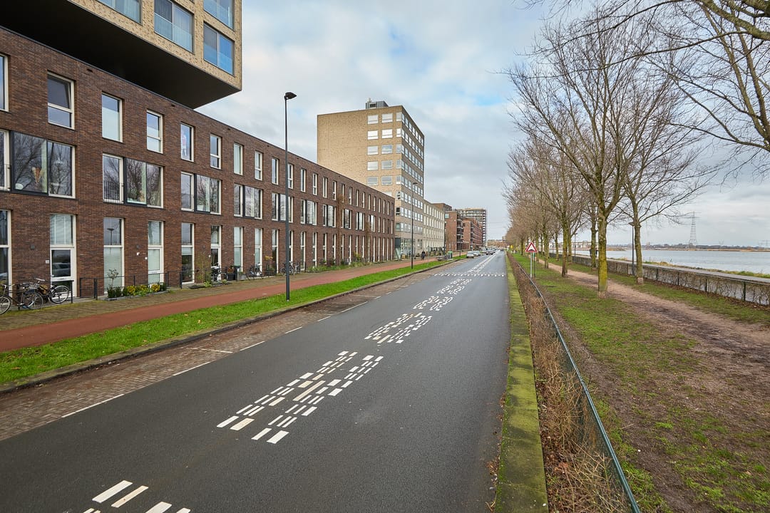 Foto 11 van Bert Haanstrakade 190