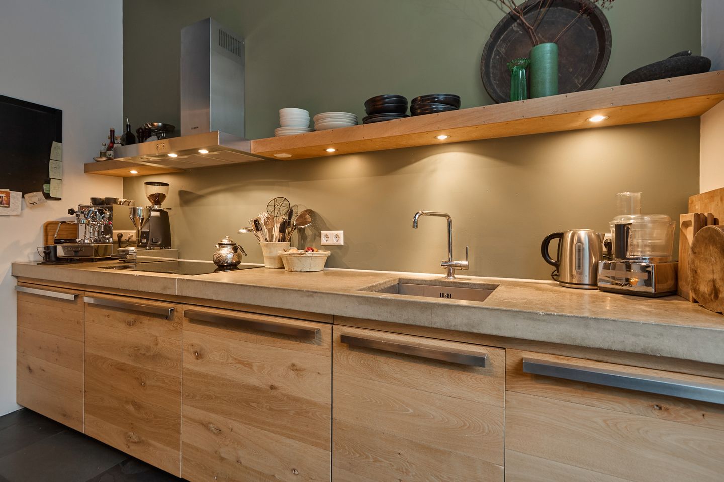 Foto 25 van Bert Haanstrakade 190