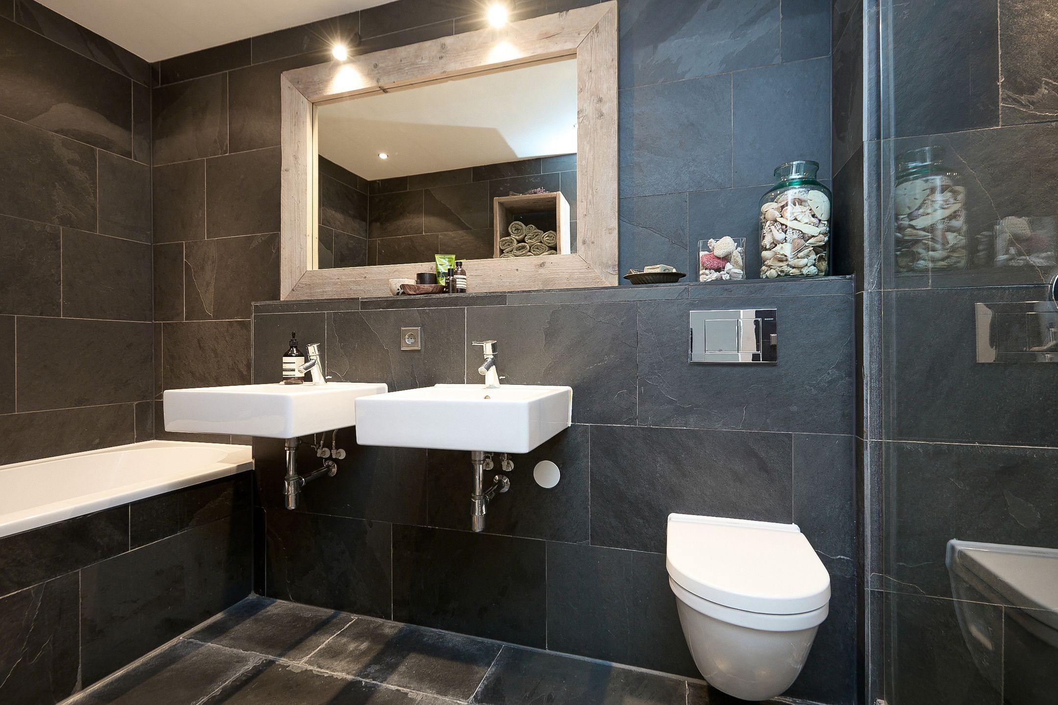 Foto 42 van Bert Haanstrakade 190