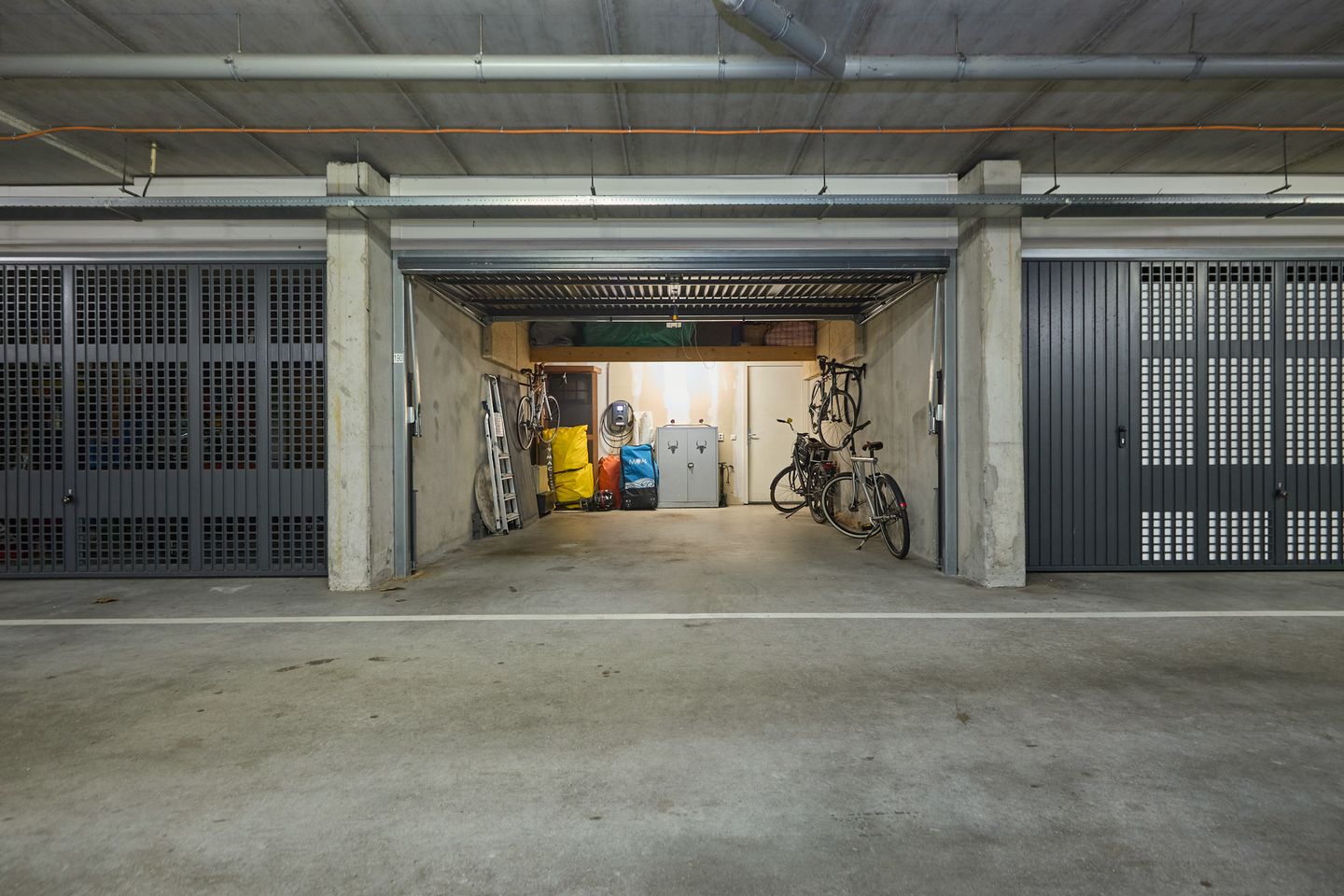 Foto 65 van Bert Haanstrakade 190