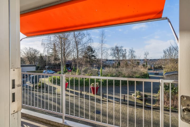 Foto 17 van Burgemeester A. van Walsumlaan 401