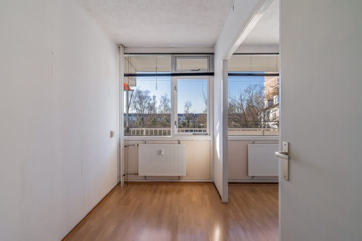 Foto 23 van Burgemeester A. van Walsumlaan 401