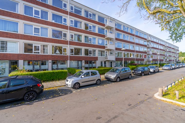 Foto 33 van Adenauerlaan 7