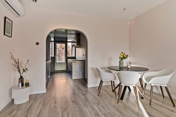 Foto 10 van Meteoorstraat 15