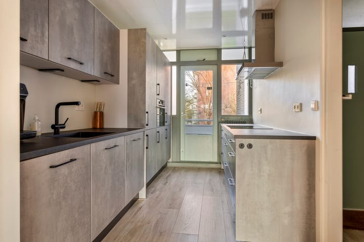 Foto 12 van Meteoorstraat 15