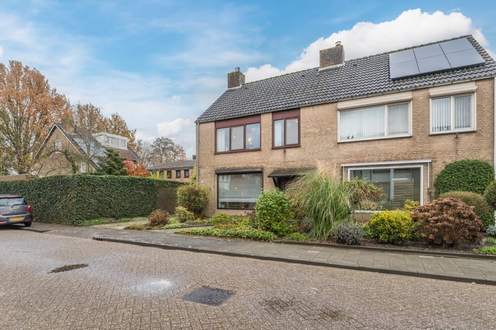 Foto 43 van Kortenaerstraat 10