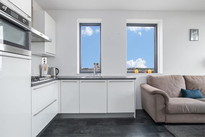 Foto 3 van Makassarhof 82