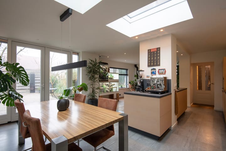 Foto 8 van Raadhuisstraat 10