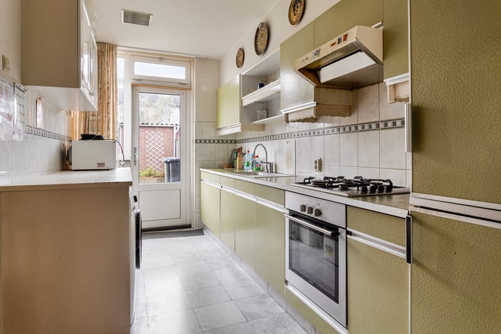 Foto 8 van Victoriestraat 4