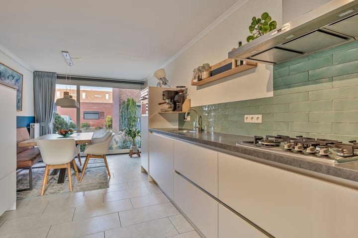 Foto 14 van Trompstraat 45