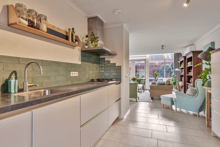 Foto 17 van Trompstraat 45