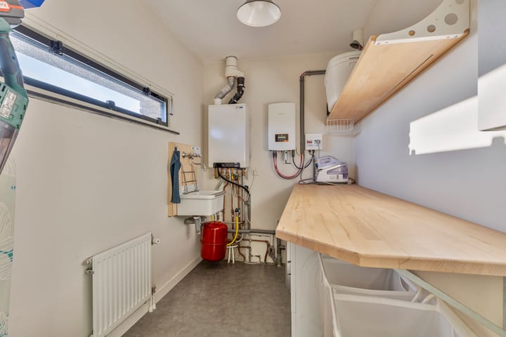 Foto 32 van Trompstraat 45