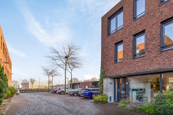 Foto 39 van Trompstraat 45