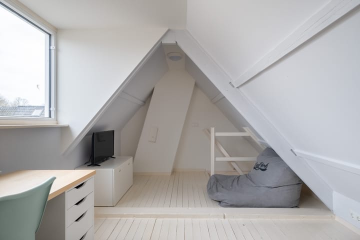 Foto 45 van Lijsterstraat 66