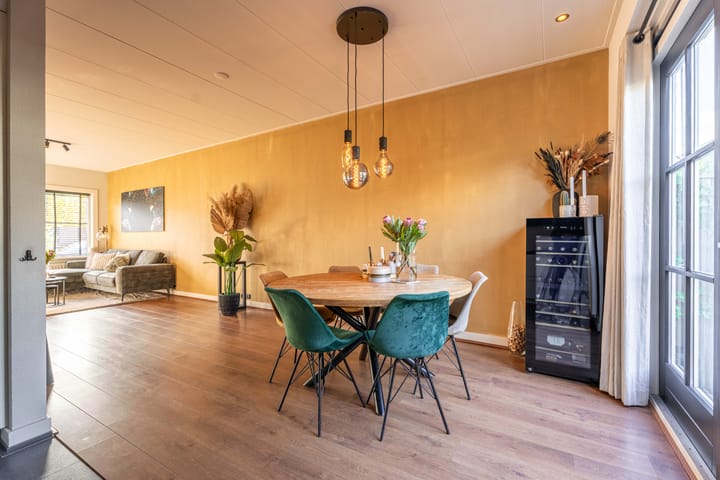 Photo 6 of Kanaalstraat 10