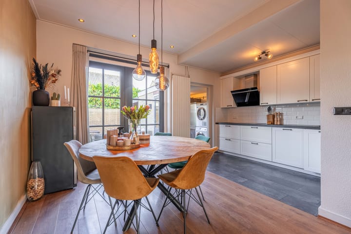 Photo 7 of Kanaalstraat 10