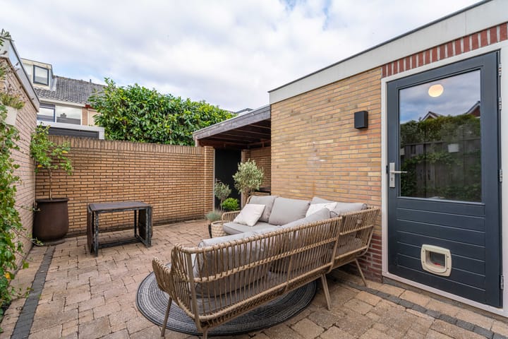 Photo 24 of Kanaalstraat 10