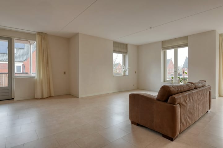 Foto 6 van Esdoornlaan 20