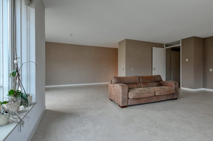 Foto 8 van Esdoornlaan 20