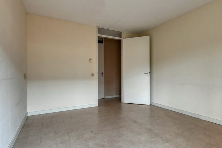 Foto 11 van Esdoornlaan 20