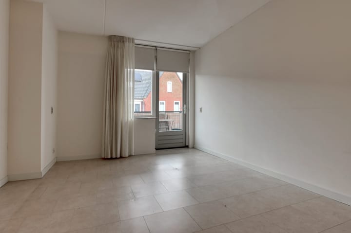 Foto 12 van Esdoornlaan 20