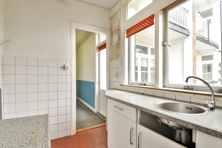 Foto 10 van Van Ostadestraat 490-2