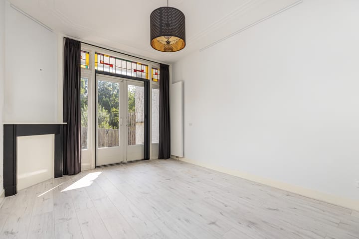 Foto 6 van Riouwstraat 102