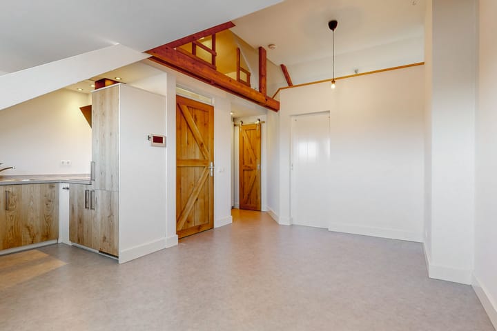 Foto 9 van Van Egmondstraat 7-B