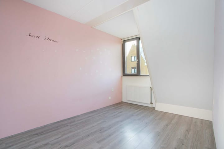 Foto 15 van Straat van Corsica 68