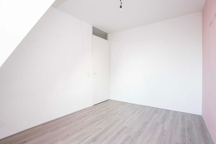 Foto 16 van Straat van Corsica 68