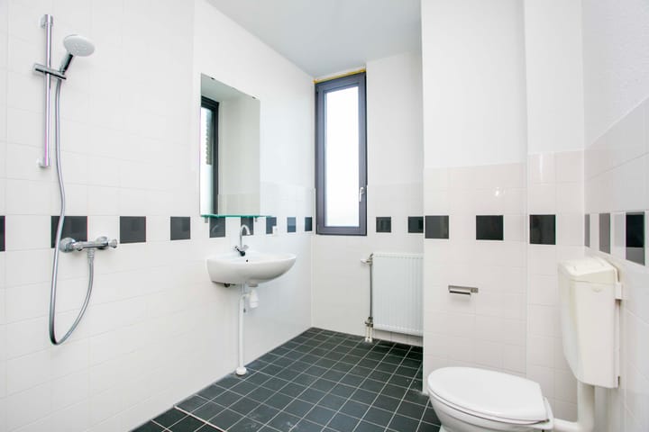 Foto 17 van Straat van Corsica 68