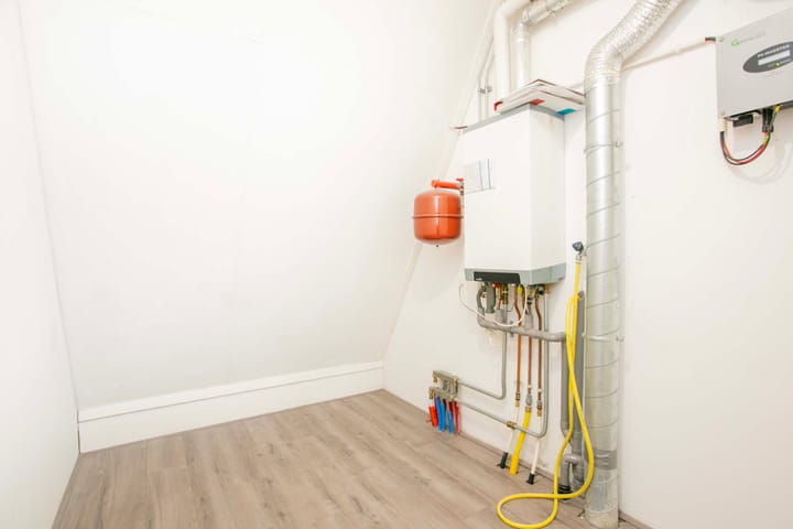 Foto 18 van Straat van Corsica 68