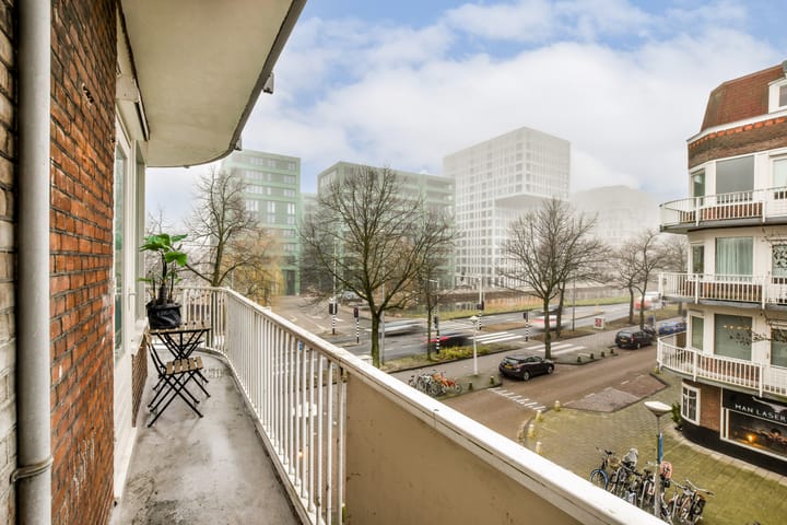 Photo 3 of Van Gentstraat 61-2