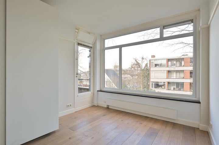 Photo 10 of Zwaluwlaan 94