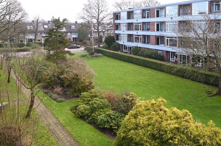 Photo 15 of Zwaluwlaan 94