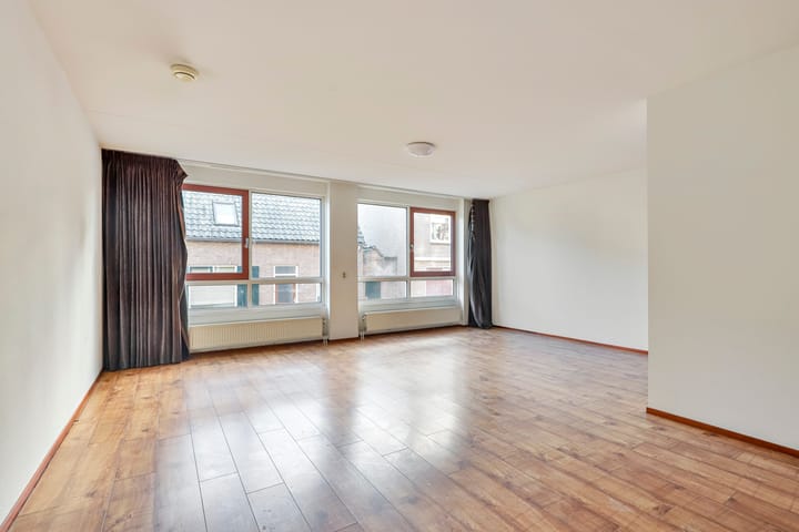 Foto 16 van Schoolstraat 15