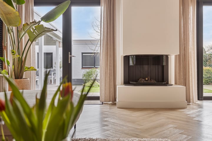 Foto 11 van Johann Strauszstraat 8