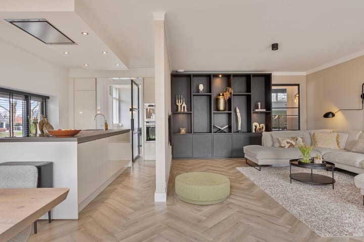 Foto 12 van Johann Strauszstraat 8